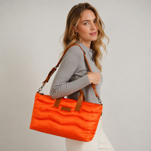 Sac de voyage personnalisé en nylon matelassé souple, sac de week-end, MOQ 100, sacs à bagages, fournisseur d'usine en marque blanche pour les marques - Product Image 2