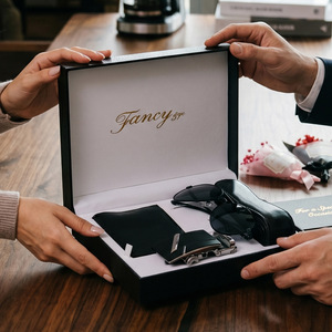 Coffret cadeau homme : ceinture, portefeuille, lunettes de soleil, 4 pièces, luxe exquis, pour la fête des pères - Product Image 1