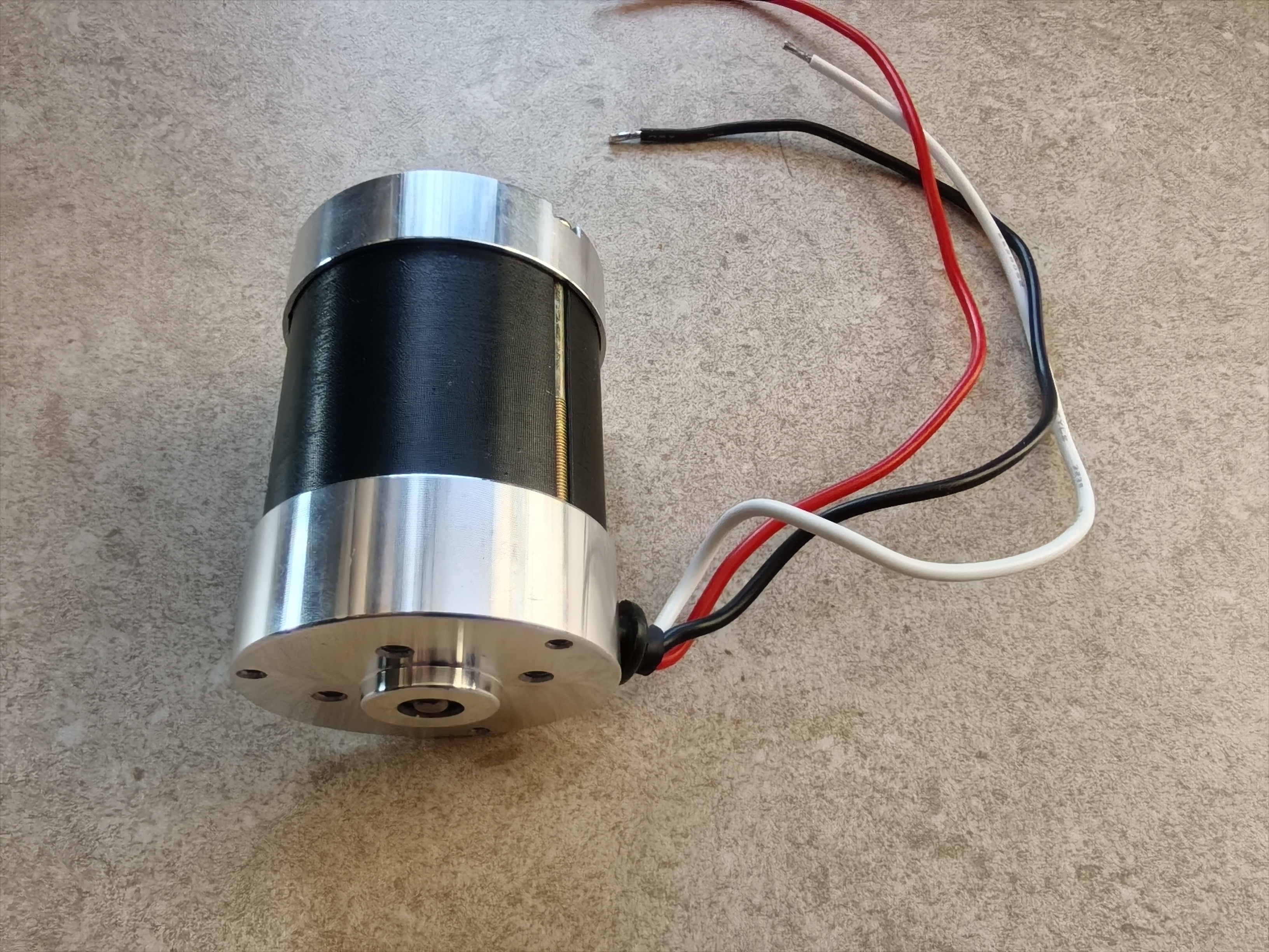 12v motor for fishing reel 1/2 HP wired DPDT reverse switch part number SWDPDT10A is included with this motor 12V 1/4" Shaft Feeder Replacement