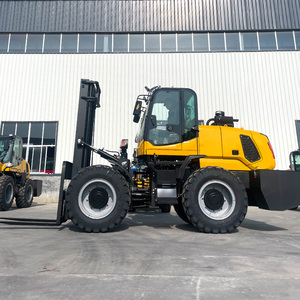 Chariot élévateur diesel 4 roues avec moteur japonais certifié CE EPA pour entrepôt, port, ferme, chariot élévateur tout-terrain 4 tonnes, 5 tonnes, 6 tonnes à vendre - Product Image 6