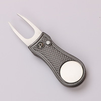 Outil de réparation de divots de golf pliable en alliage de zinc, accessoire portable pour le parcours de golf, idéal pour l'utilisation quotidienne des golfeurs