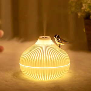 Diffuseur d'huiles essentielles portable miniature en forme d'oignon, humidificateur d'air USB pour la maison et la chambre - Product Image 1