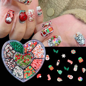 9 décorations d'ongles de Noël en forme de cœur, clochettes de dessin animé en résine, étoiles, sapins de Noël, bonhommes de neige - Product Image 1