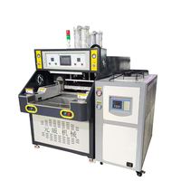 Machine de soudage à chaud à table coulissante automatique très prisée sur le marché pour sandales en cristal thermopressées
