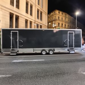 Baños Públicos Portátiles de China 2025, Remolque Móvil con Inodoros para Exteriores - Product Image 2