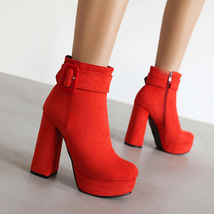 Botines de Ante Negro con Punta Redonda, Tacón Grueso, Plataforma y Correa con Hebilla, Envío Directo - Product Image 3
