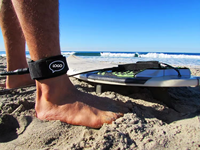 Laisse de surf noire durable unisexe pour planche à pagaie gonflable avec composants lumineux pour les eaux de l'océan