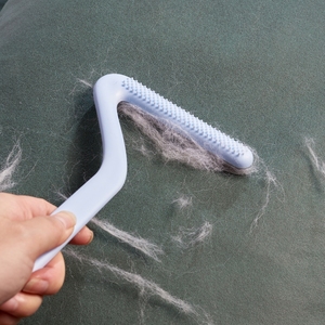 Sanga New Wholesale Low Prices Plastic Portable Cleaning Clothes Dog <b>Pet</b> Hair Remover <b>Brush</b> - Product Image 2