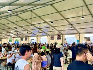 Grande tente <span class=keywords><strong>de</strong></span> festival <span class=keywords><strong>de</strong></span> bière <span class=keywords><strong>pour</strong></span> 5000 personnes, structure en PVC <span class=keywords><strong>de</strong></span> style allemand <span class=keywords><strong>pour</strong></span> discothèques et concerts - Product Image 3