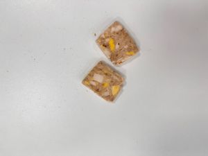 Friandises lyophilisées pour animaux de compagnie OEM, saumon, poulet et jaune d'œuf, oméga-3, ingrédients naturellement tranchés de qualité supérieure, friandises pour chats et chiens, 50g - Product Image 4