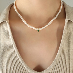 Collar de Lujo con Cadena de Acero Inoxidable y Perlas de Imitación, con Colgante de Circonita Cúbica, para Mujer - Regalo Moderno para Fiestas - Product Image 4