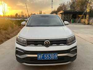 Voitures d'occasion chinoises, V W <span class=keywords><strong>Tcross</strong></span>, 1.5L, automatique. Grand stock disponible en entrepôt. <span class=keywords><strong>Prix</strong></span> bas, réductions pour les achats en gros. - Product Image 2
