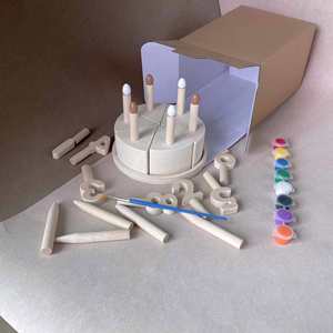 Jouets en bois créatifs et naturels pour enfants et tout-petits : gâteau de jeu d'imitation coloré pour cadeaux d'anniversaire et jeux de fête - Product Image 5