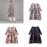 Nouvelle Robe Midi Plissée Imprimée pour Femme, Coupe Trapèze, Motif Géométrique Abstrait, Manches 3/4, Col Rond, Modèle Ample et Élégant, Vente en Gros pour Boutiques