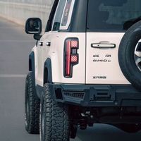 Pare-chocs arrière BJ40 compétitif, robuste et élégant, un accessoire indispensable pour le tout-terrain, résistant aux chocs et aux collisions.