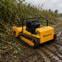 Tondeuse à fléaux télécommandée Titan 80, robot tondeuse sur chenilles de 80 cm, moteur essence 459 cm³ pour terrains en pente, sols rocheux et défrichement