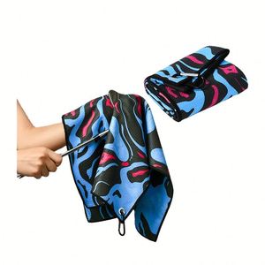 Toalla de Golf de Microfibra con Logotipo Personalizado Impreso, con Clip Metálico para Bolsas, Toallas para Pelotas de Golf - Product Image 1