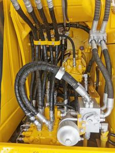 Excavadora de cadenas Komatsu PC120 de 12 toneladas de peso operativo con cucharón de excavación, equipo de construcción para excavación con certificación CE EPA - Product Image 5
