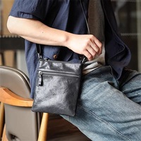 Sac à dos mini en cuir véritable printemps 2025, sacoche bandoulière homme en cuir pleine fleur, pochette téléphone aspect premium avec coutures soignées