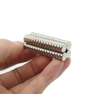 N52 <span class=keywords><strong>Aimants</strong></span> puissants en néodyme Petit disque cylindrique rond de terres rares pour les applications de matériaux magnétiques - Product Image 2