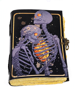 Carnet en cuir gothique Grimoire Journal Lovers Tarot avec papier à bords festonnés, style vintage sorcière, pour écriture, croquis, notes, cadeau idéal pour les amateurs de tarot - Product Image 5
