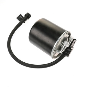 Ricambi motore <span class=keywords><strong>Auto</strong></span> filtro carburante A6510901552 WK820/18 uso per <span class=keywords><strong>Auto</strong></span> tedesche 2.1L W204 C204 S204 serie W212 automobili Mercediz - Product Image 3