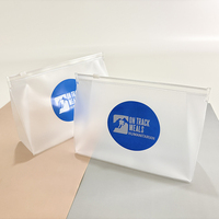 Sac cadeau cosmétique en PVC grande capacité, très demandé, faible MOQ, sacs transparents approuvés pour les stades, sacs personnalisés pour perruques avec logo