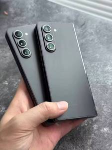 ขายส่งสมาร์ทโฟนพับได้ Z Fold5 5G ของแท้ หน้าจอ 7 นิ้ว กล้องหลัง 108MP ซีพียูแบบ Octa Core ความจุ 256G/512G ระบบปฏิบัติการ Android 13 แบตเตอรี่ - Product Image 2