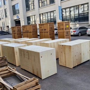 Refrigerador Comercial de Vidrio con 3 Puertas y Gran Volumen de 1248L para Exhibición de Bebidas, Enfriador Vertical OEM/ODM - Product Image 6