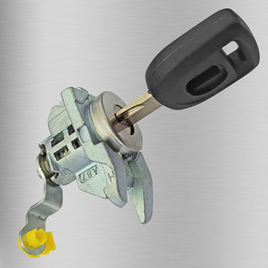 ชุดล็อคประตูรถยนต์รุ่น Ruiyi MZ198M2 พร้อมกุญแจ 1 ดอก สำหรับรถยนต์ Mazda Ruiyi - Product Image 2