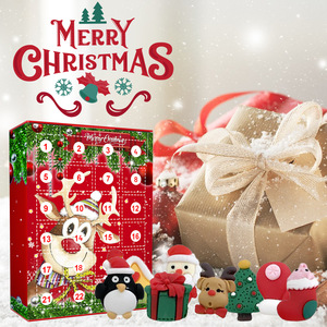 Scatola regalo portachiavi di natale con ciondolo in resina con calendario alce dell'avvento 24 giorni - Product Image 2