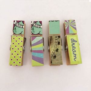 Mini pinces à linge colorées en bois de bouleau avec design détachable pour le rangement dans le salon et la cuisine - Product Image 5
