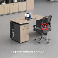 Ensemble de bureau en bois massif moderne minimaliste chaise de style panneau avec armoire pour quatre employés conception de type plaque moderne simple
