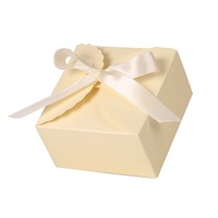Boîtes cadeaux carrées personnalisées à motifs floraux pour mariages et anniversaires : boîtes cadeaux en papier kraft avec rubans