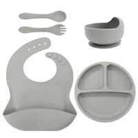 Ensemble d'alimentation pour bébé et enfant de 5 pièces, personnalisable en gros, sans BPA, bol à ventouse en silicone, assiette, bavoir, fourchette et cuillère en silicone
