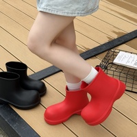 Bottes de pluie à semelle épaisse et tube bas tendance pour femmes, imperméables, antidérapantes, polyvalentes, pour usage extérieur, en EVA résistant à l'usure