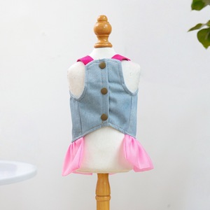 ชุดเดรสสุนัขสีชมพู กระโปรงยีนส์ ไซส์เล็ก เสื้อผ้าแฟชั่นสำหรับสี่ฤดู - Product Image 3