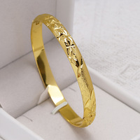 Bracelet jonc moderne en acier inoxydable au design exquis pour femme, bijoux de mode gravés, plaqué or, pour le dropshipping