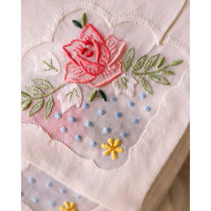 Hand-Made Linen Organza <b>Tablecloth</b> with <b>Embroidered</b> Roses and 12 Napkins 260x180cm - Product Image 5