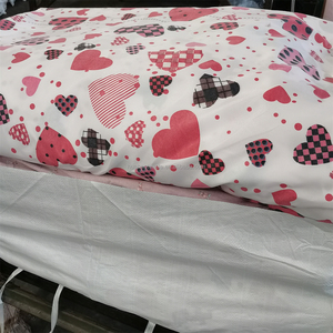 Beau <span class=keywords><strong>tissu</strong></span> d'impression de conception de polyester de Rose rouge de style de <span class=keywords><strong>coeur</strong></span> nouveau pour le drap et la literie - Product Image 6