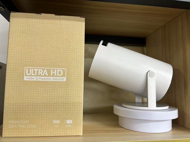 2026 New HY300 Portable Mini Projector 4K HD Smart Android 5G WIFI 1+8GB 200 ANSI Lumen Home Theater Beamer Proyector Business