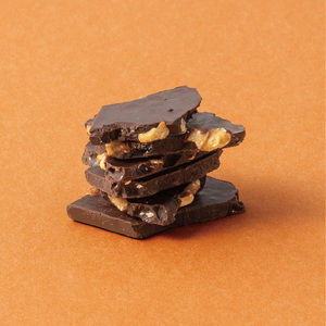 Chocolat artisanal inspiré des Wagashi japonais au café et aux noix 50g – pour le thé japonais - Product Image 4