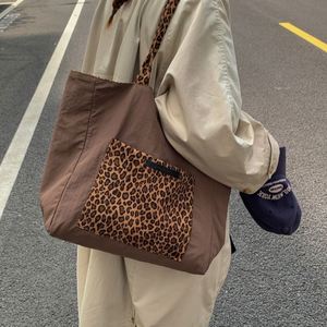 Sac fourre-tout à motif léopard grande capacité pour femme, idéal pour les voyages en extérieur – Offre spéciale - Product Image 4