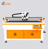 Máquina de Corte Oscilante CNC para Espuma de PU, Esponja, EVA, EPE, XPE, PE e Insertos de Embalaje