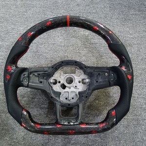 Volant sport personnalisé en fibre de carbone forgée, adapté aux <span class=keywords><strong>Volkswagen</strong></span> Golf Passat Bora Polo Sagitar MK7 MK6 MK5 GTI <span class=keywords><strong>GTD</strong></span> - Product Image 1