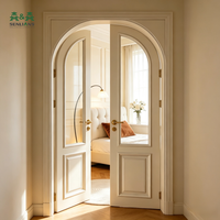 Porte double cintrée en chêne blanc SLS Sculptural, style intérieur français patrimonial, design en bois organique sur mesure pour suite parentale