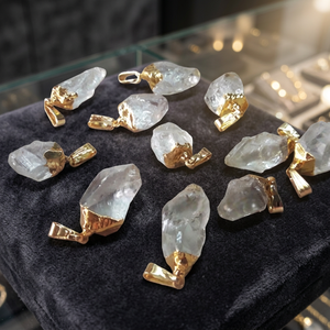 Cristal brut Quartz plaqué pendentifs en gros pierres naturelles cristal artisanat roches minéraux Feng Shui femmes cadeau pendentifs - Product Image 2