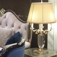 Lampe de table en cristal pour salon de luxe de style européen lampe de chevet de luxe française grande lampe décorative blanche