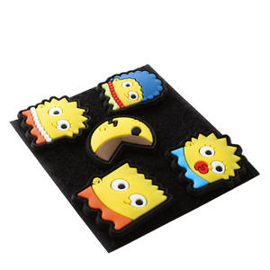 Badge thermocollant en caoutchouc souple, motif dessin animé nostalgique Simpsons, écologique, pour sacs et chapeaux, Chine - Product Image 2