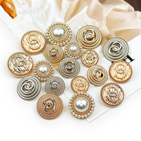 Haute qualité personnalisé métal perle strass tige bouton or fantaisie Design tissu manteau veste pour vêtements en alliage de Zinc